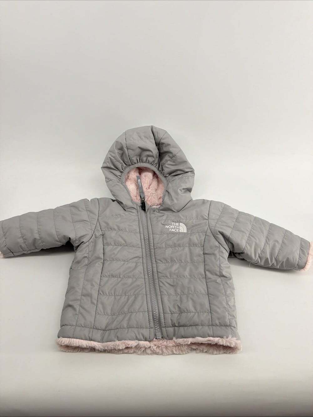 The North Face Grey & Pink Reversible Insulated Hooded Puffer Jacket Infant 0-3M